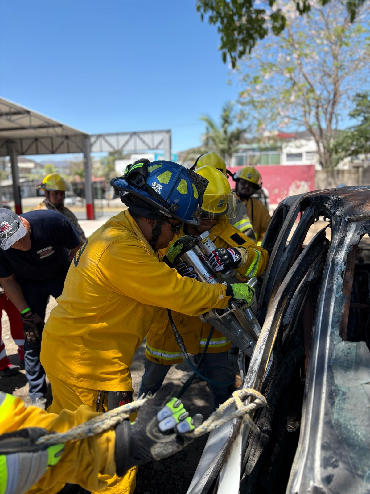 Capacitación en combate de incendios estructurales